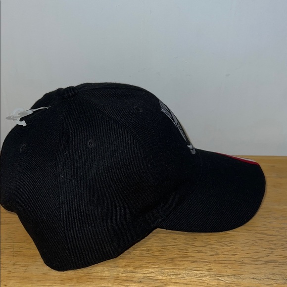 POW MIA Black Cap with American Flag Design - Picture 4 of 6